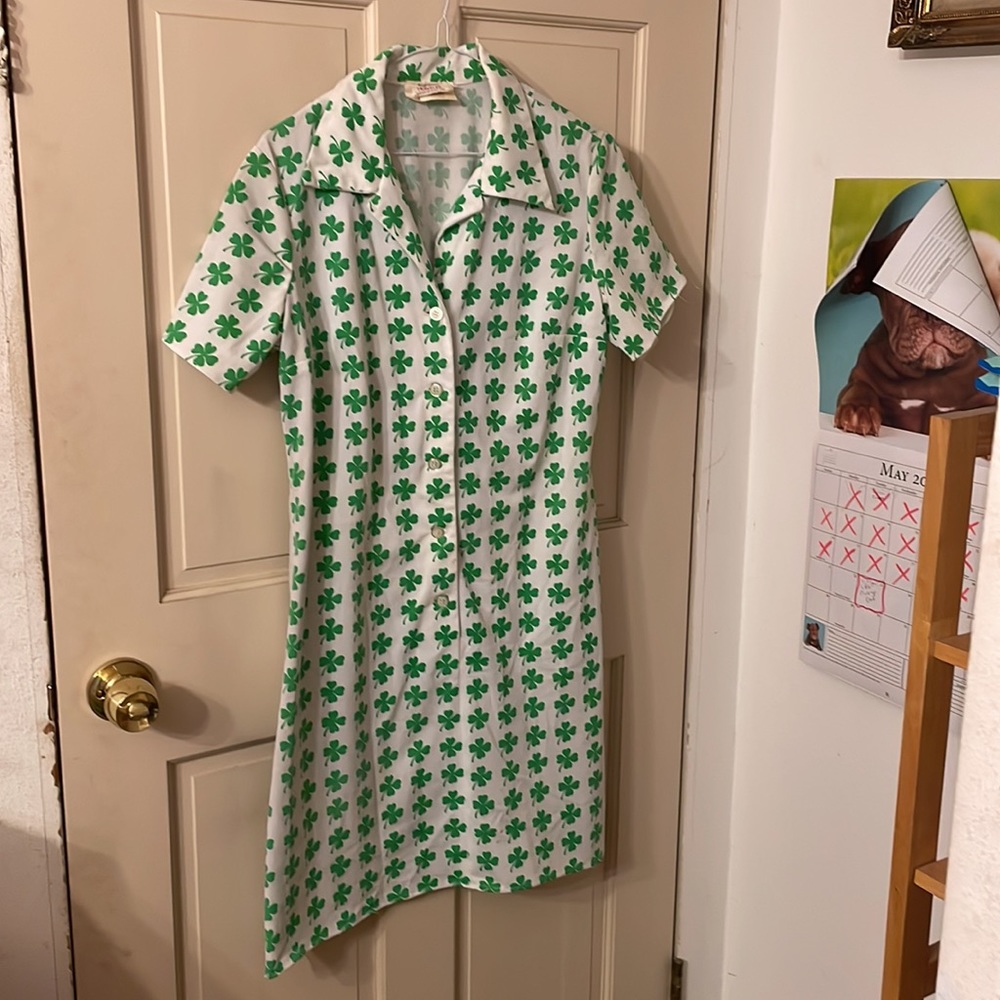 Vintage 1970s White Shamrock Irish Dress. Size: 12 USED! - Picture 6 of 9